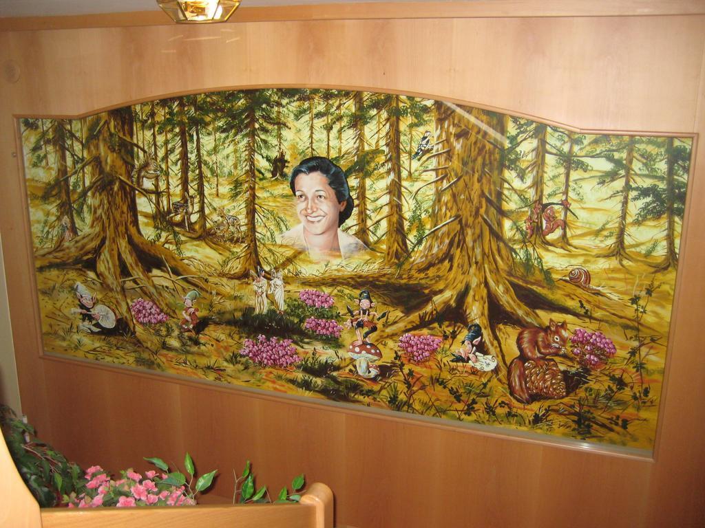 מדונה די קמפיליו Hotel Erika מראה חיצוני תמונה